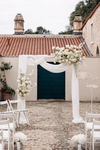 All-White Romance in Historic Maškovića Han