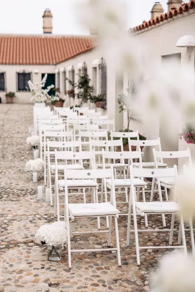 All-White Romance in Historic Maškovića Han