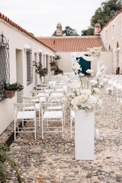 All-White Romance in Historic Maškovića Han