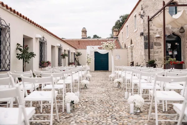 All-White Romance in Historic Maškovića Han