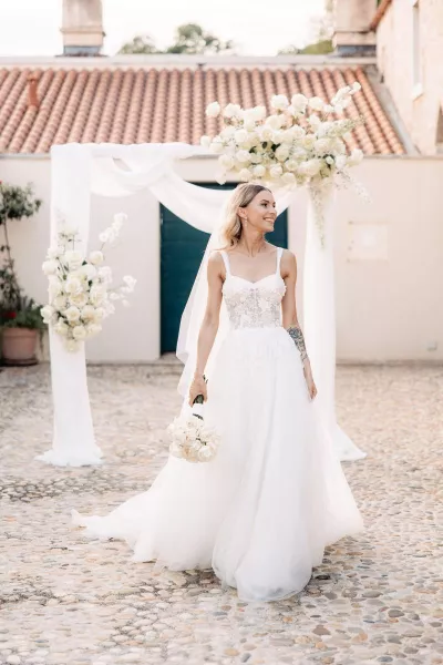 All-White Romance in Historic Maškovića Han