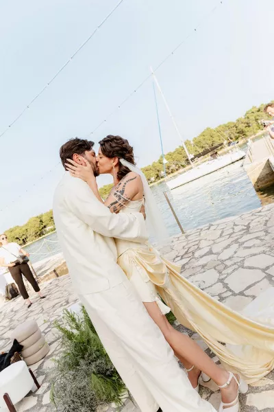 Modern wedding in Crvena Luka, Zadar